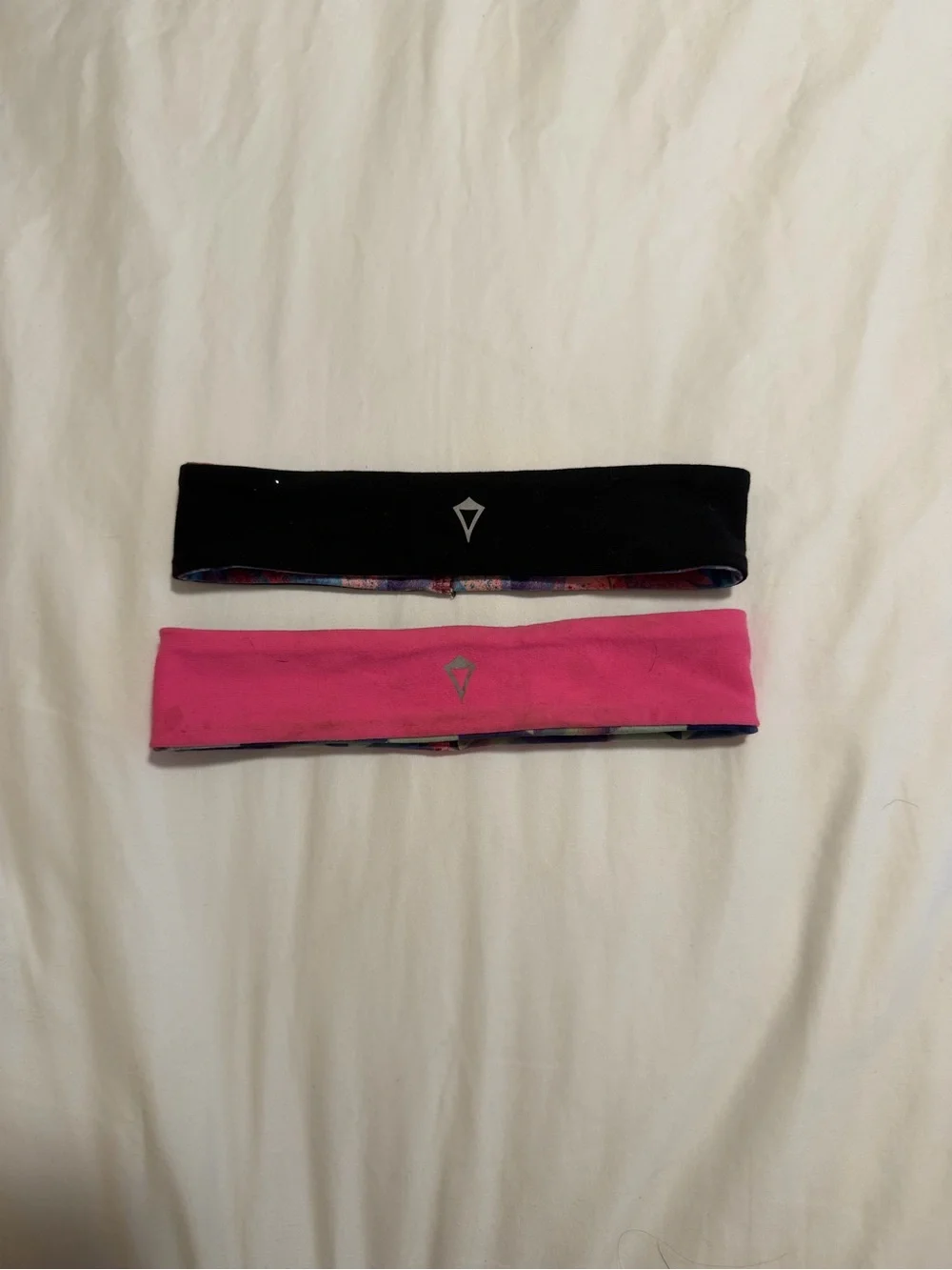 Ivivva two pack of colorful reversible headbands - pink or black and colorful m